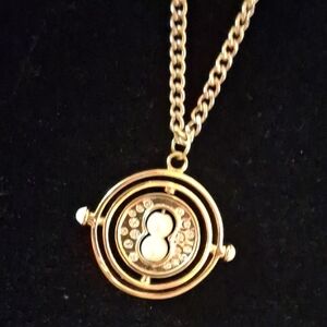 Avon Gold Fantasy-Inspired Necklace